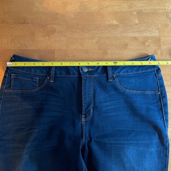 Size 12 Sound/Style by Beau Dawson silk denim jeans - Picture 6 of 11